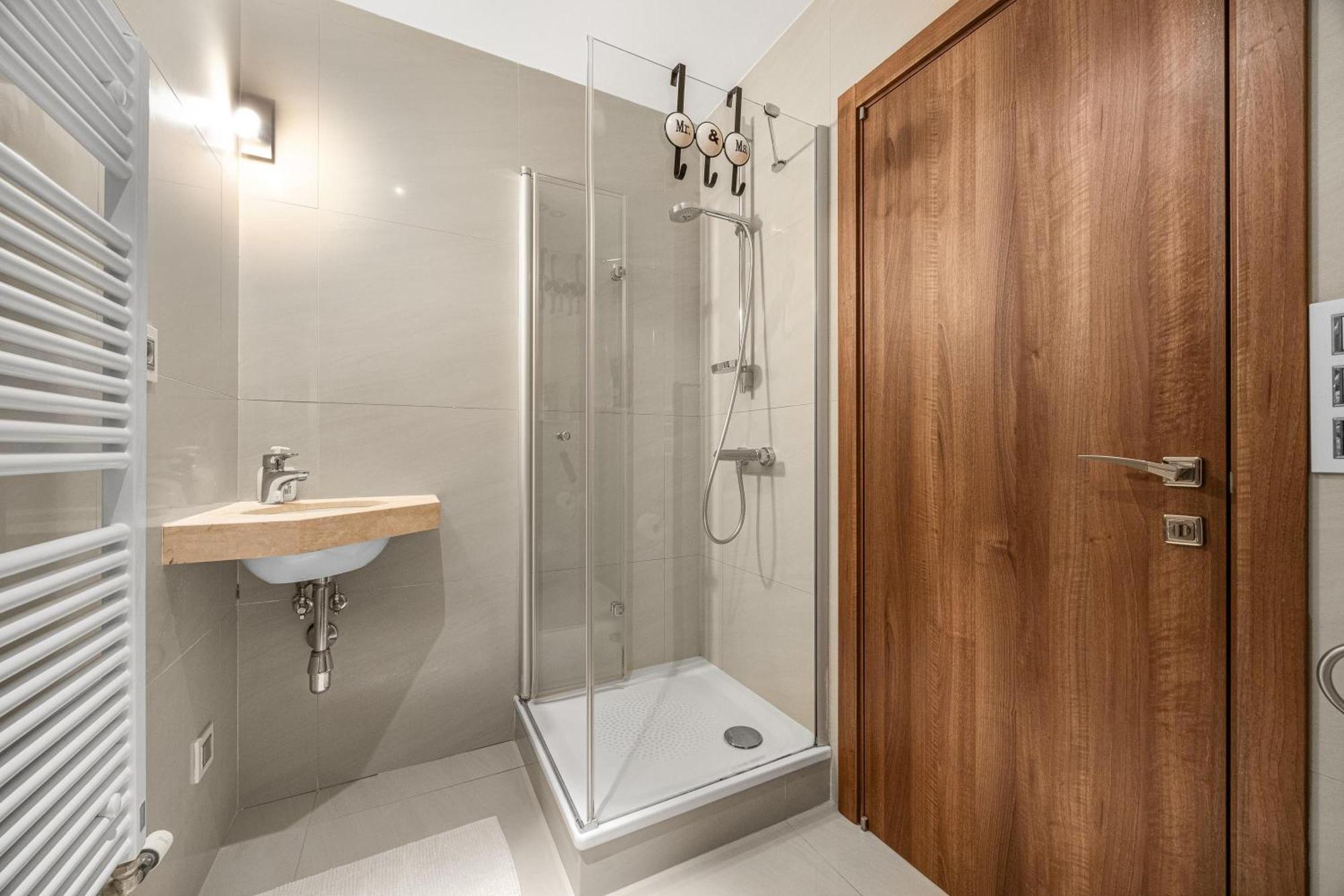 Revon Business Apartment 50 Dunajska บราติสลาวา ภายนอก รูปภาพ